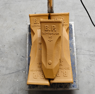 207-70-14151RC PC300RC ROCK CHISEL BEATT TOCKET KOMATU PC300 / PC360 Couronne de pointe des dents