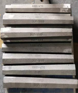 Godet d'excavatrice DLP-1889 Grizzly Bars TYPE C