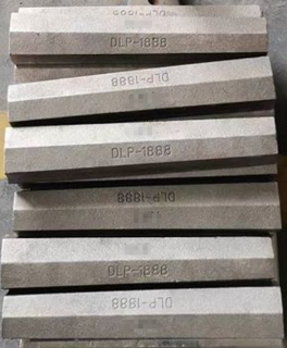 Godet d'excavatrice DLP-1888 Grizzly Bars TYPE C